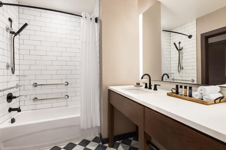 Guest room bath at the Origin Red Rocks, a Wyndham Hotel in Golden, Colorado