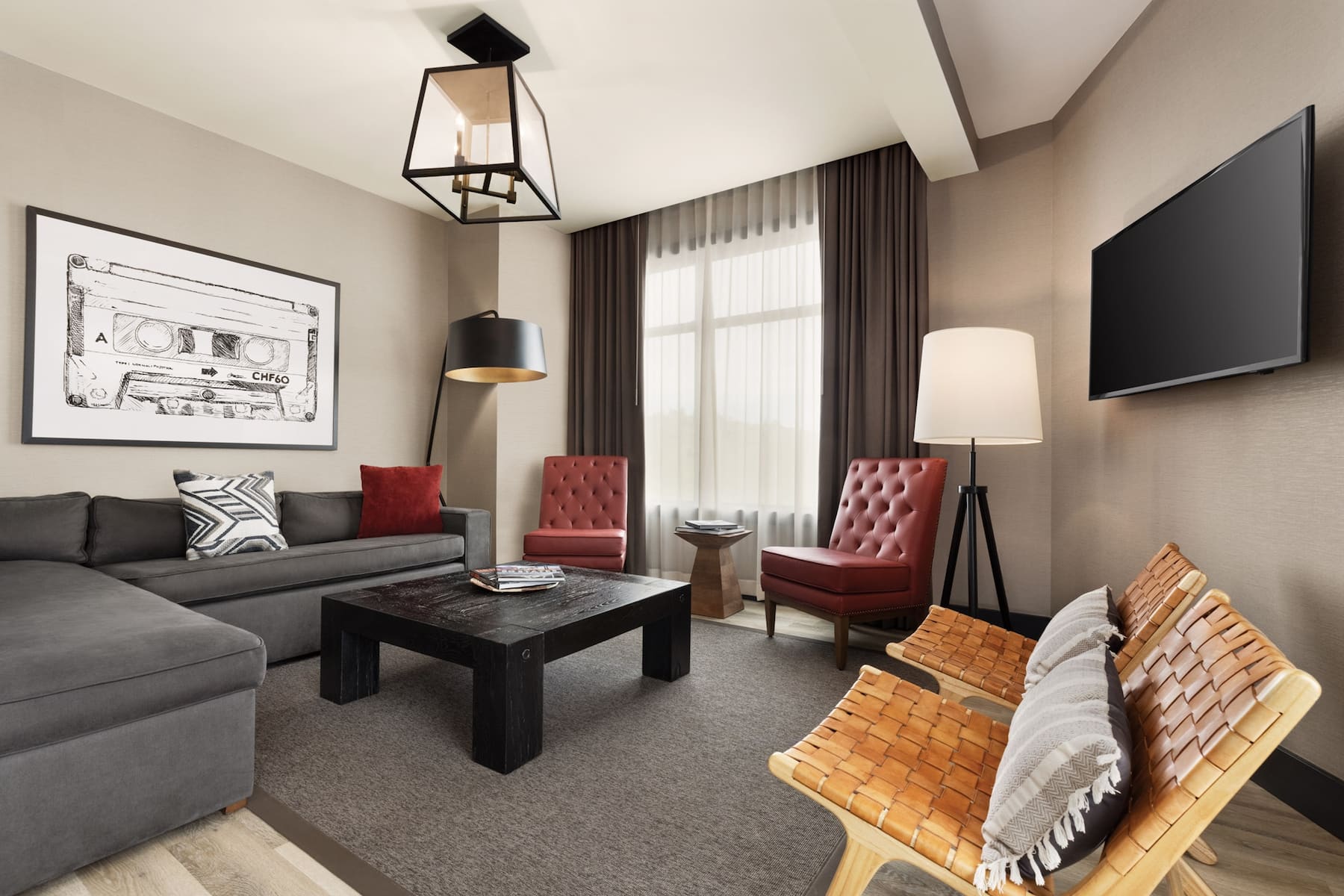 Origin Red Rocks, a Wyndham Hotel suite in Golden, Colorado