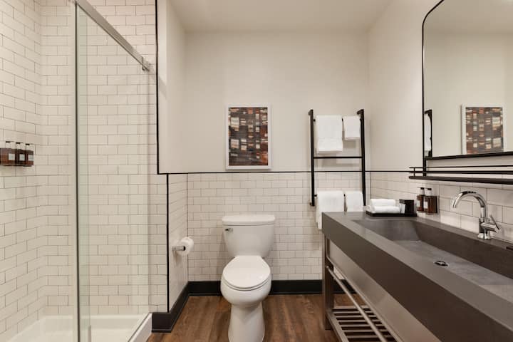 Guest room bath at the Origin Westminster, a Wyndham Hotel in Westminster, Colorado