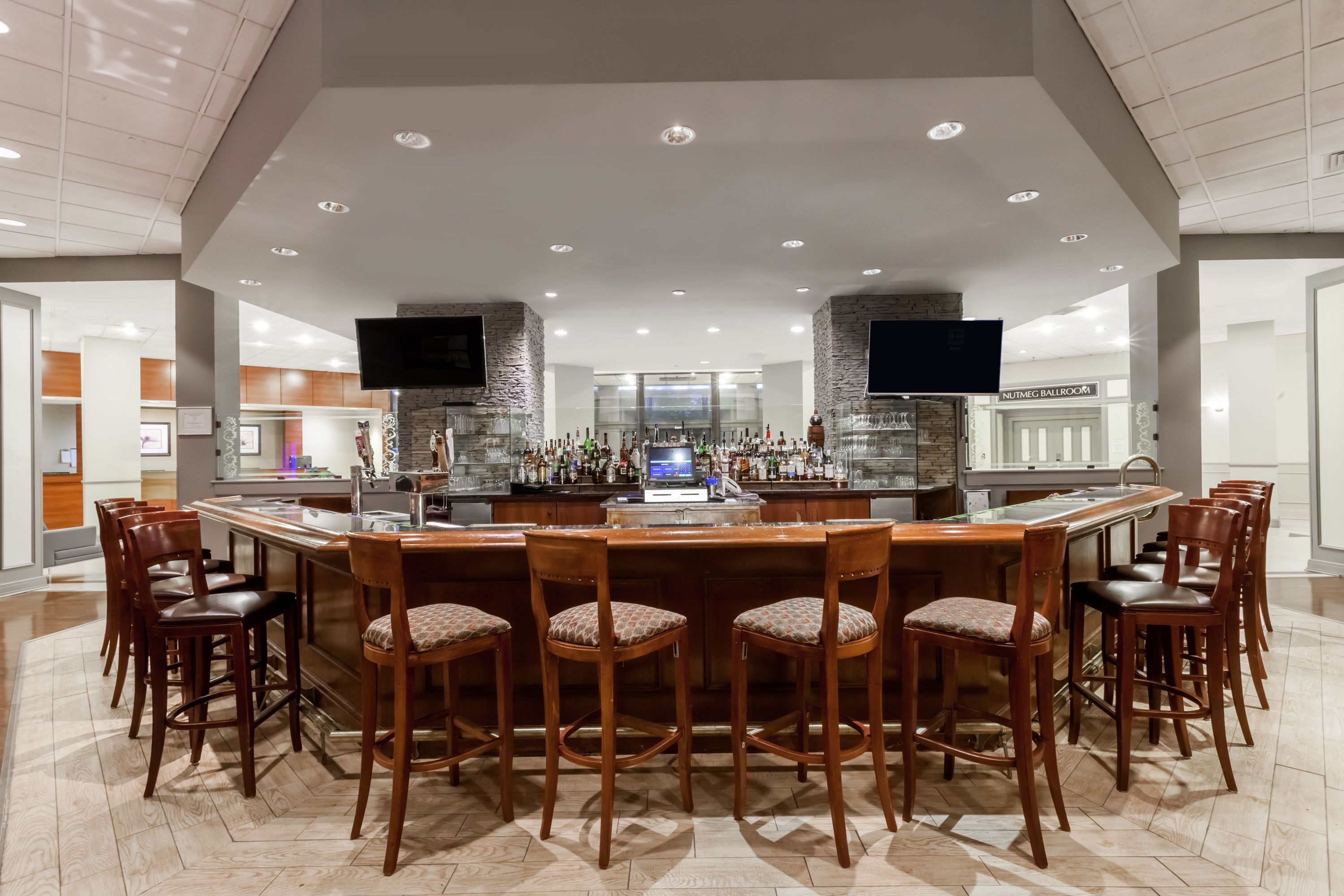 Bar at Wyndham Southbury in Southbury, Connecticut