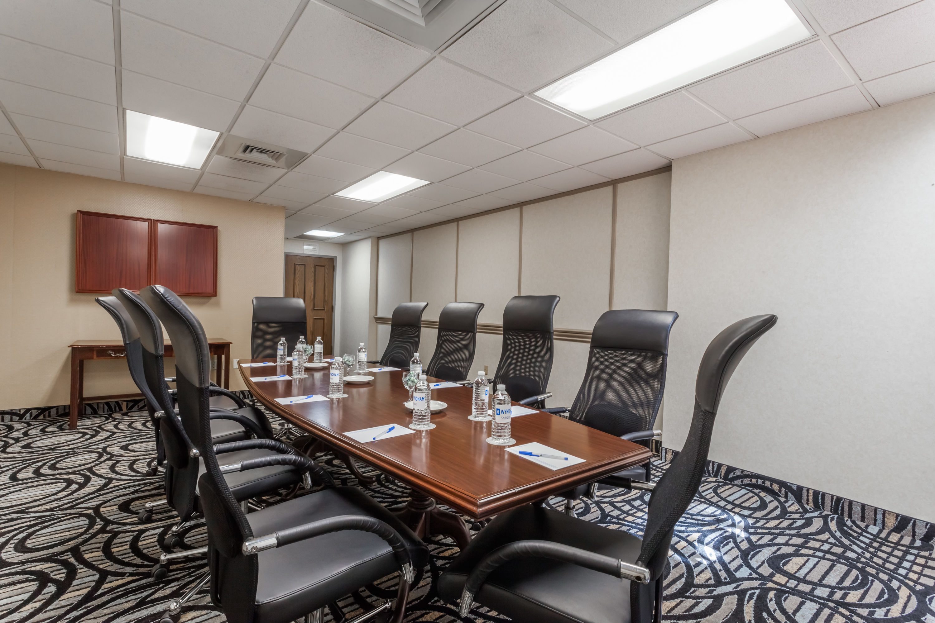 Board room at Wyndham Southbury in Southbury, Connecticut
