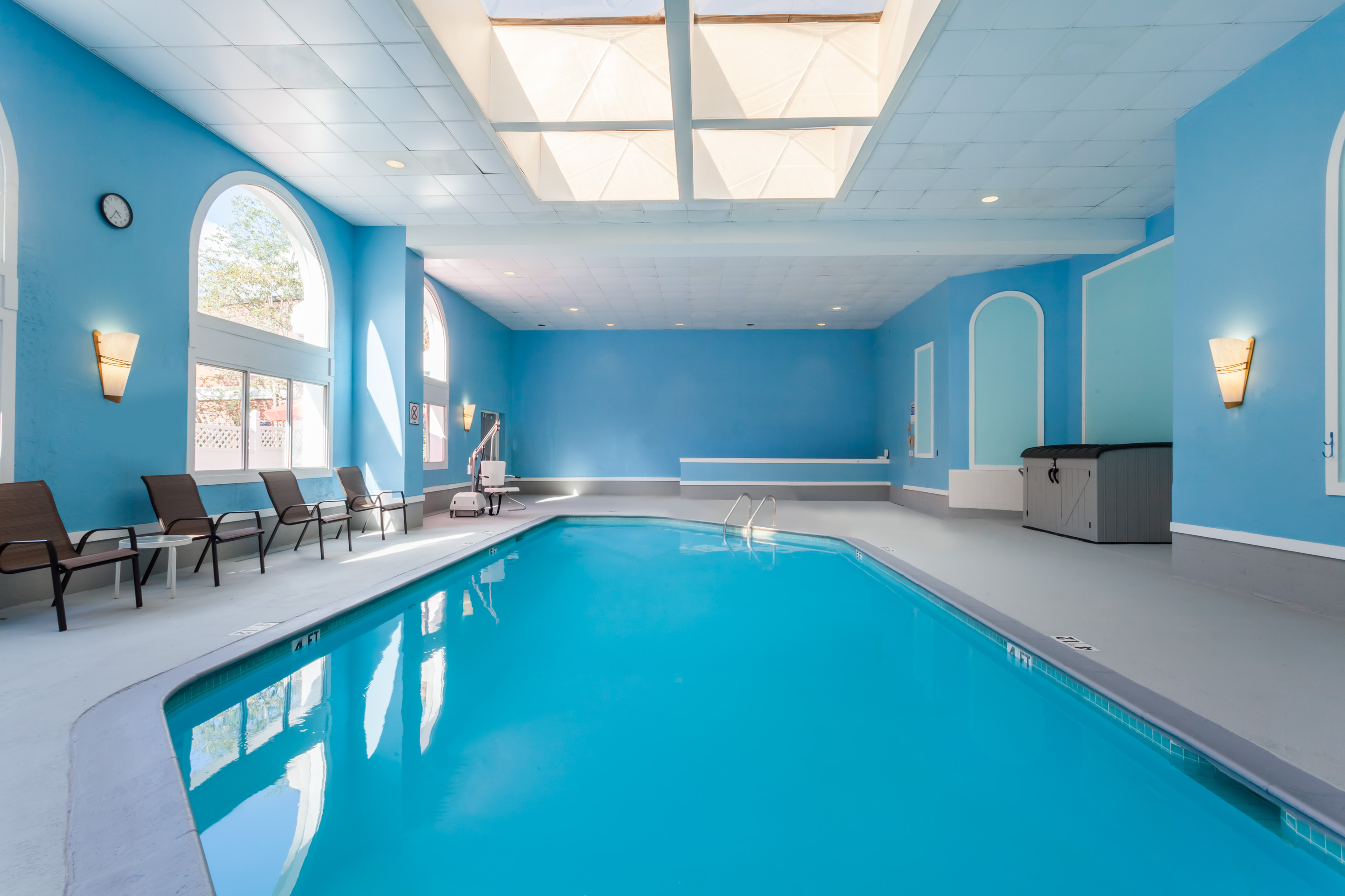 Pool at the Wyndham Southbury in Southbury, Connecticut