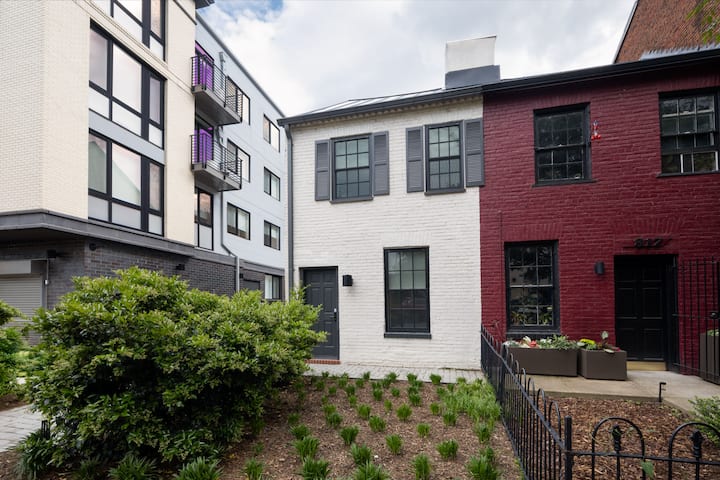 Exterior Day Image of Reside Navy Yard, a Wyndham Residence hotel in Washington, District Of Columbia