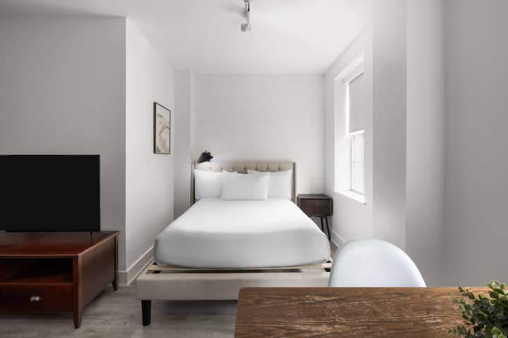 Reside Navy Yard, a Wyndham Residence suite in Washington, District Of Columbia