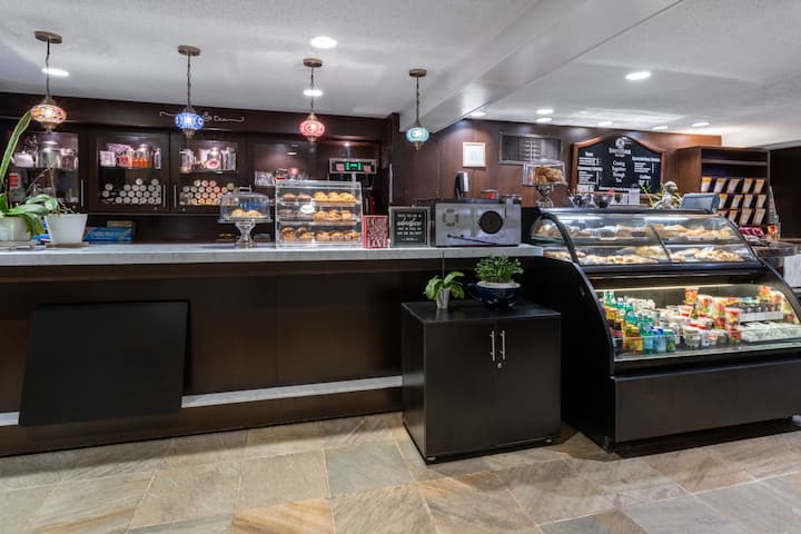 Wyndham Boca Raton cafe in Boca Raton, Florida