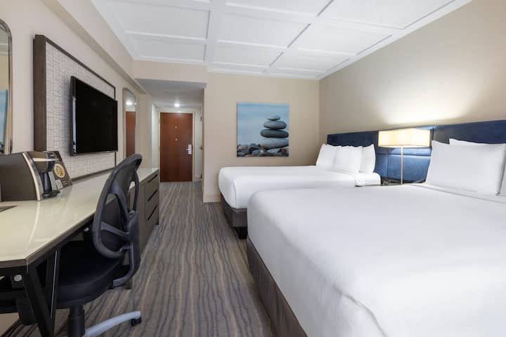 Guest room at the Wyndham Boca Raton in Boca Raton, Florida