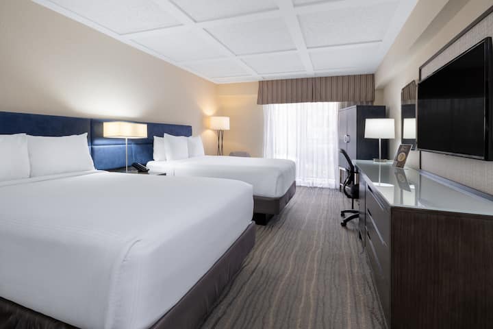 Guest room at the Wyndham Boca Raton in Boca Raton, Florida