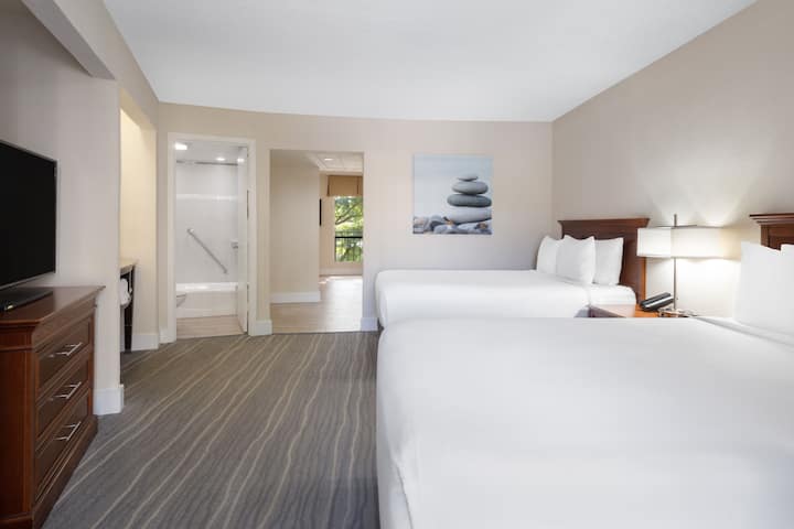 Wyndham Boca Raton suite in Boca Raton, Florida