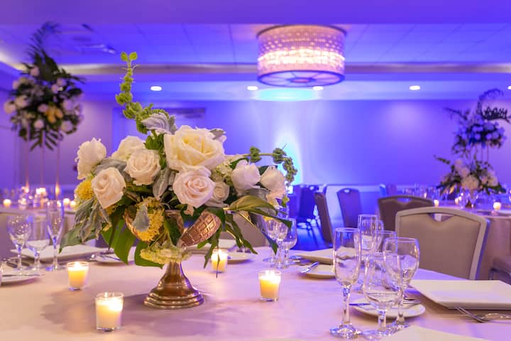 Wyndham Deerfield Beach Resort ballroom in Deerfield Beach, Florida