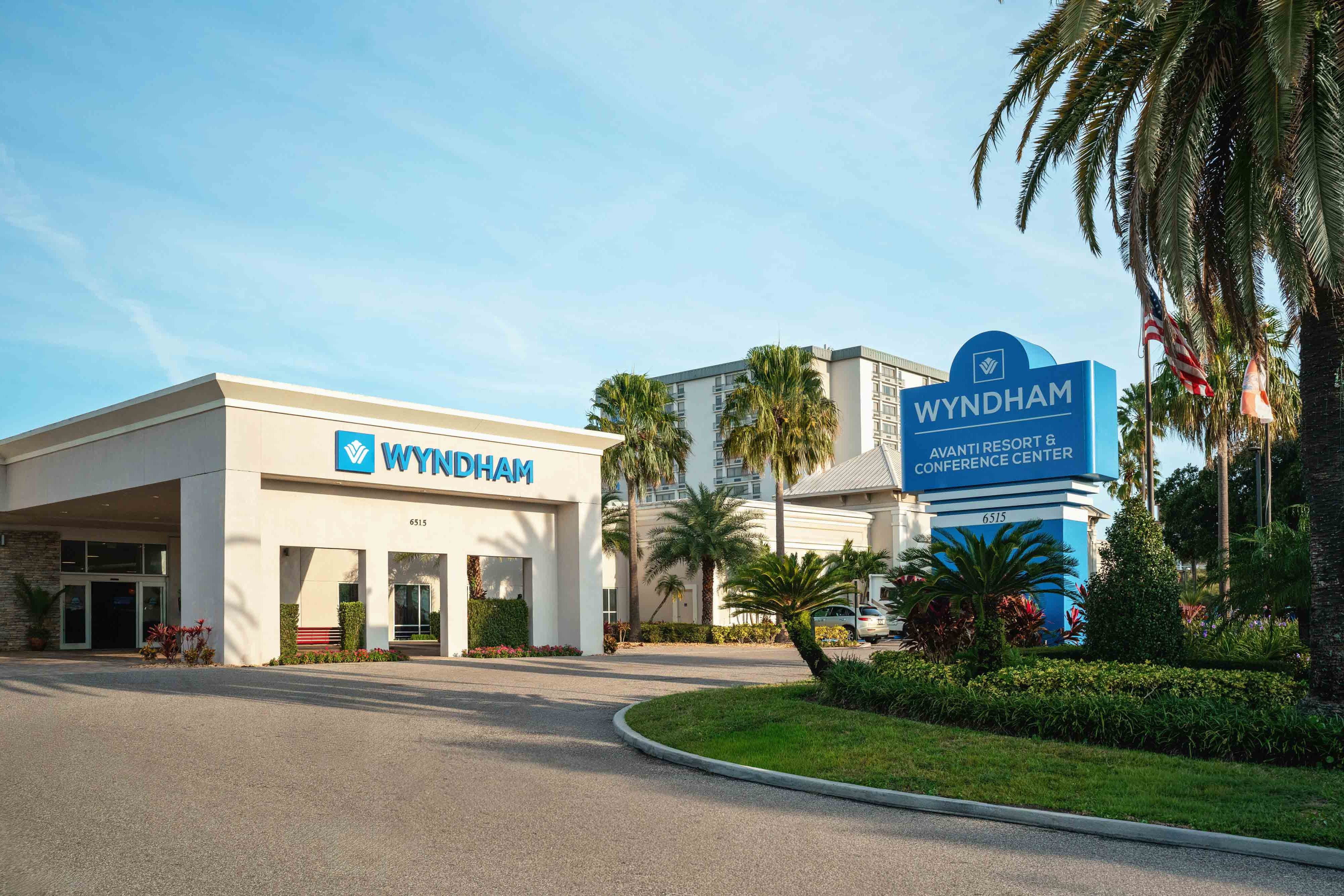 Front Exterior Image of Wyndham I-Drive Avanti Resort & Conference Center hotel in Orlando, Florida