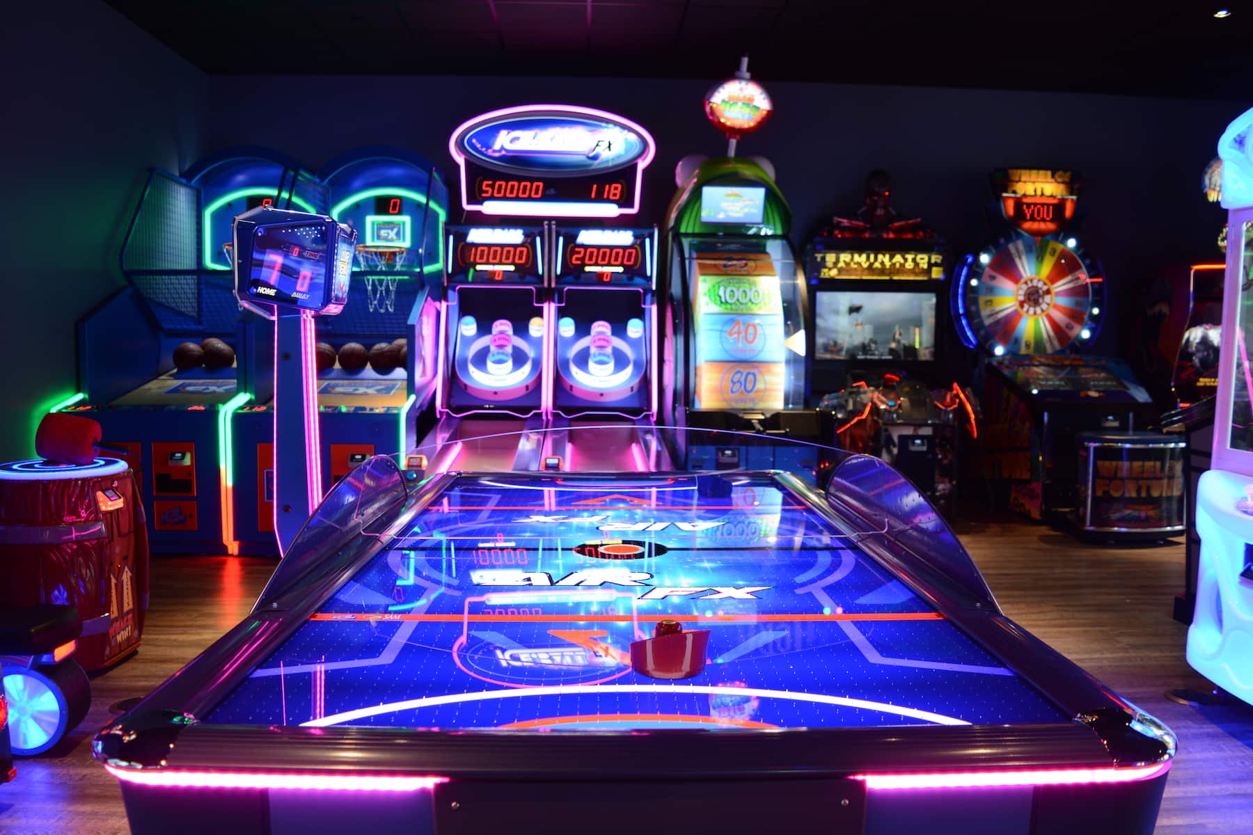 Game room at Wyndham I-Drive Avanti Resort & Conference Center in Orlando, Florida