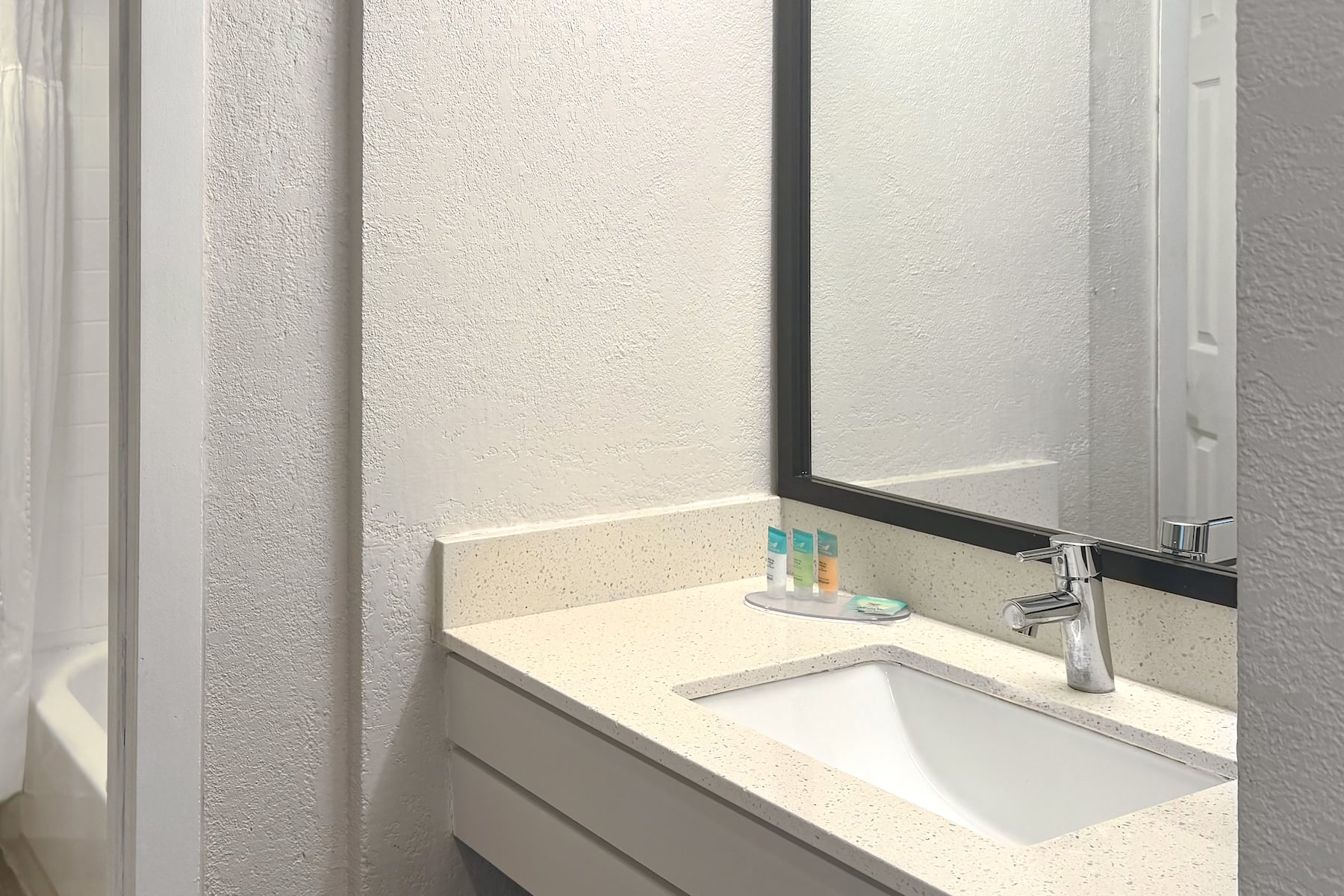 Guest room bath at the Wyndham I-Drive Avanti Resort & Conference Center in Orlando, Florida