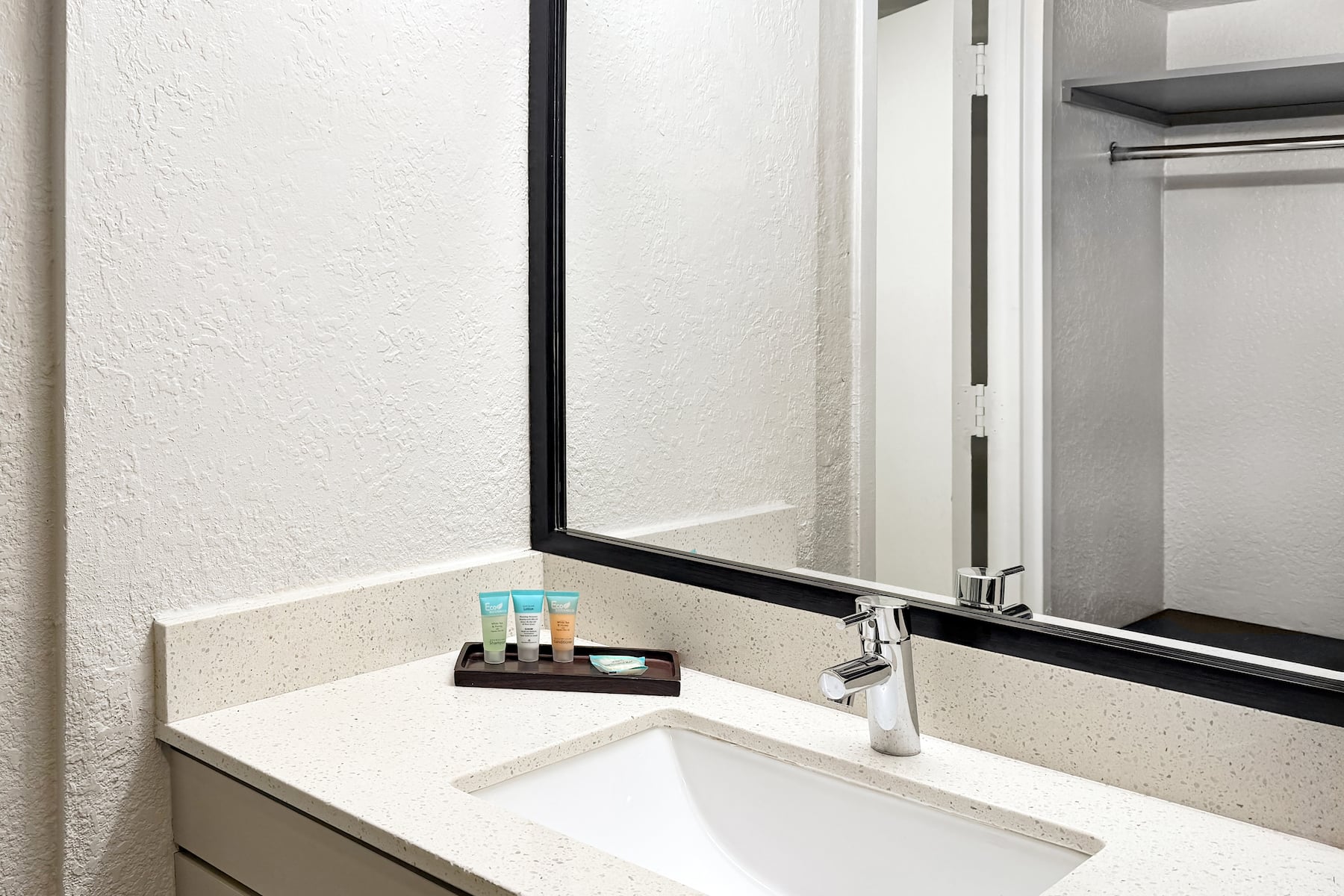 Guest room bath at the Wyndham I-Drive Avanti Resort & Conference Center in Orlando, Florida