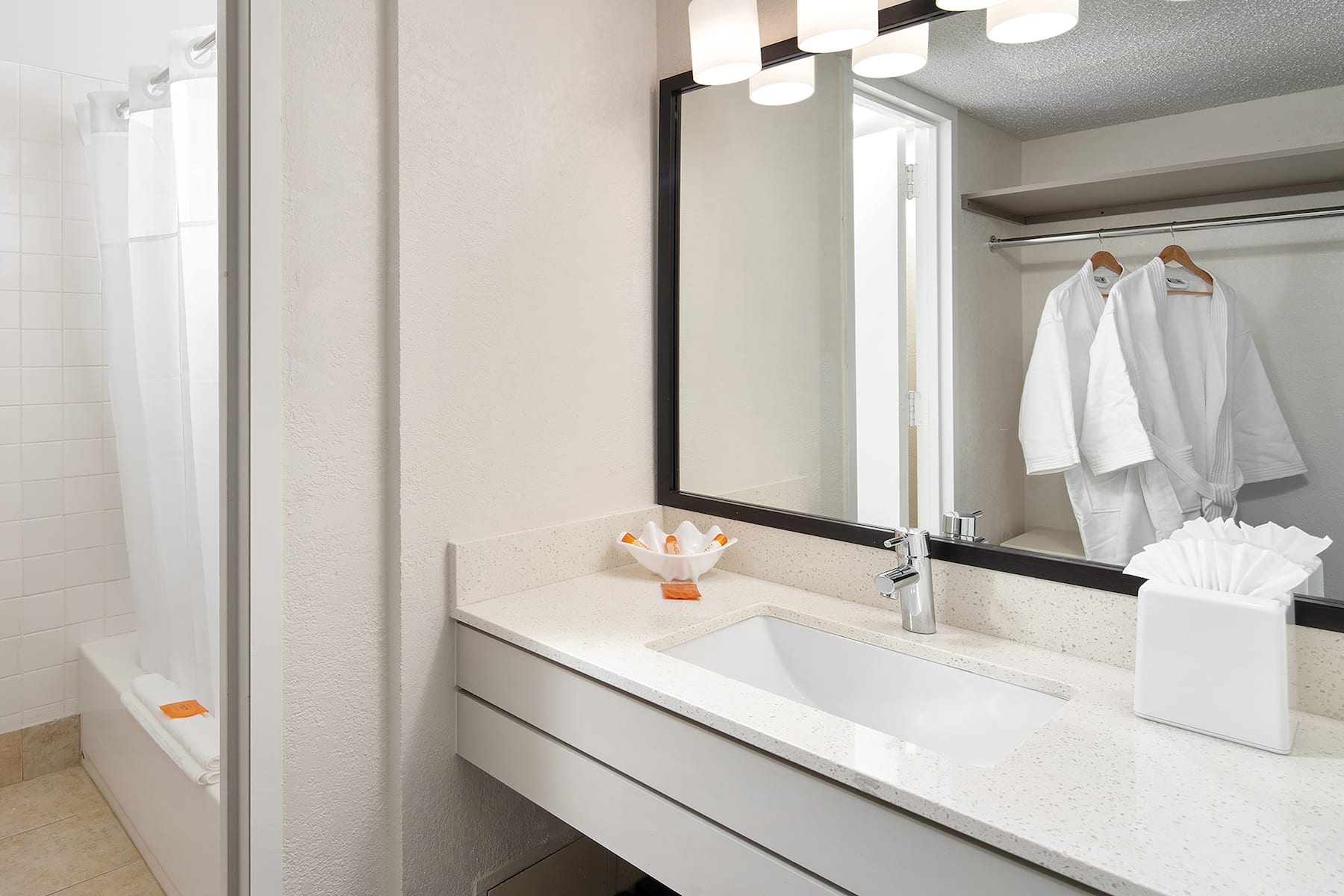 Guest room bath at the Wyndham I-Drive Avanti Resort & Conference Center in Orlando, Florida