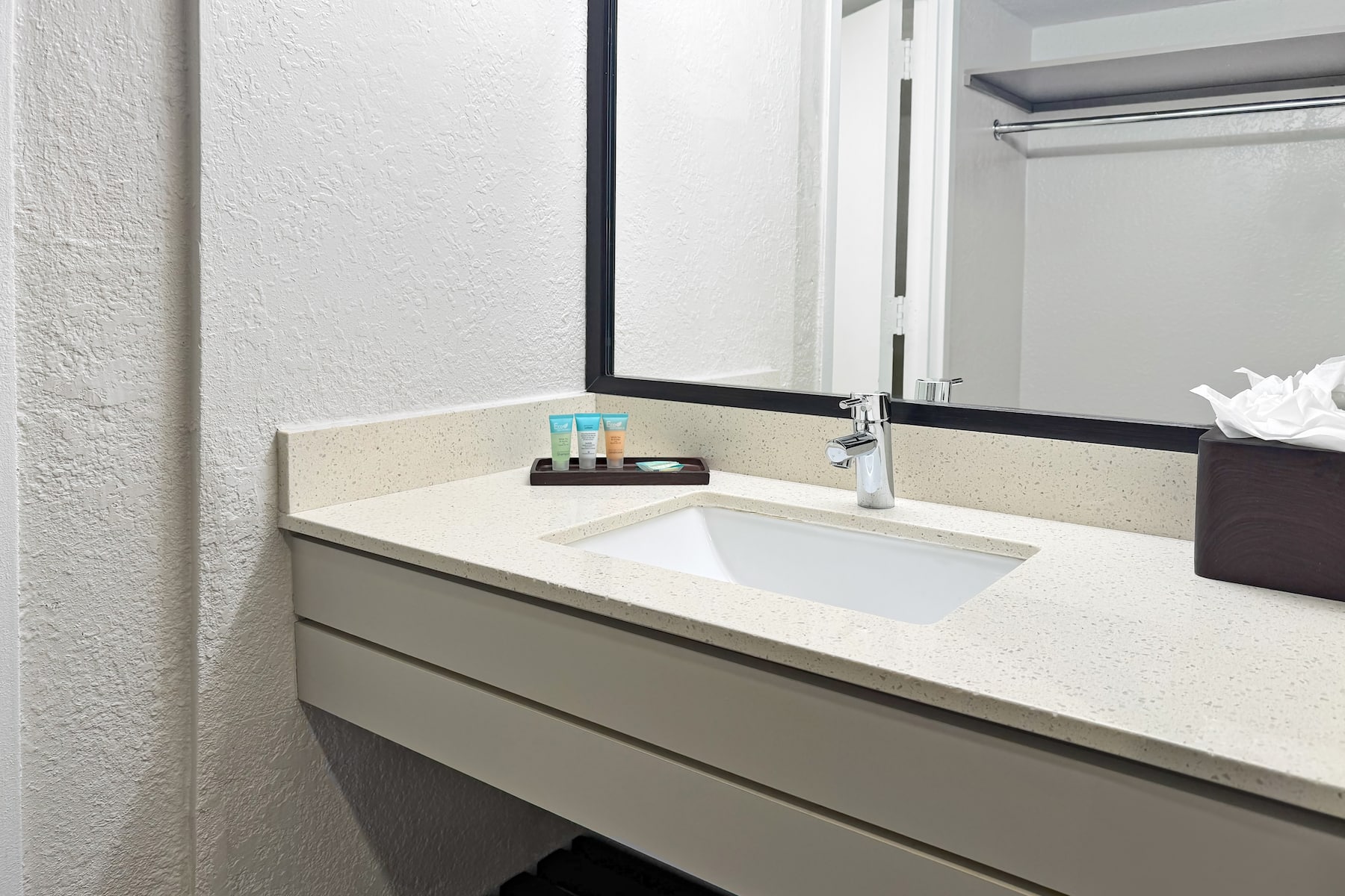 Guest room bath at the Wyndham I-Drive Avanti Resort & Conference Center in Orlando, Florida