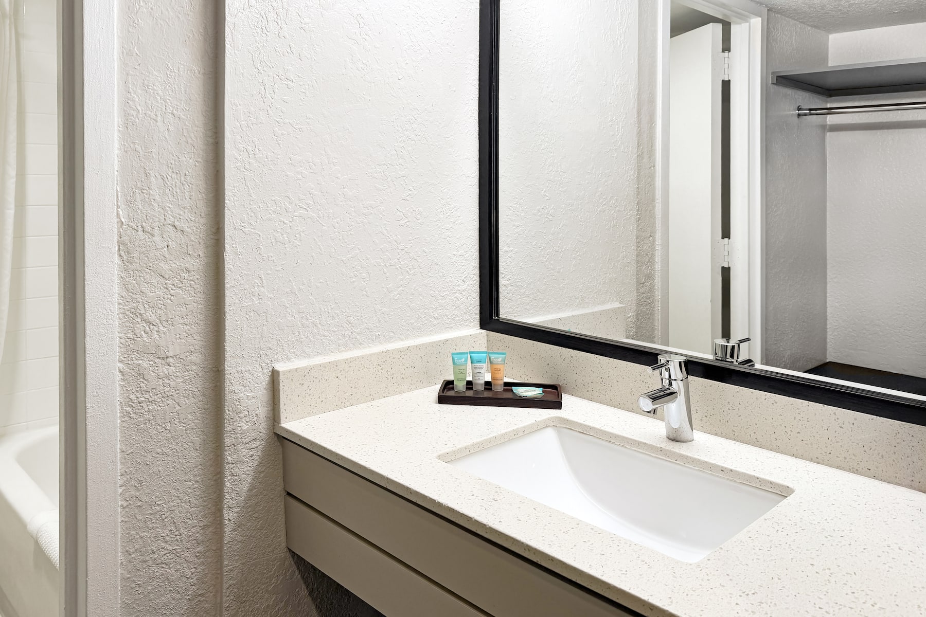Guest room bath at the Wyndham I-Drive Avanti Resort & Conference Center in Orlando, Florida
