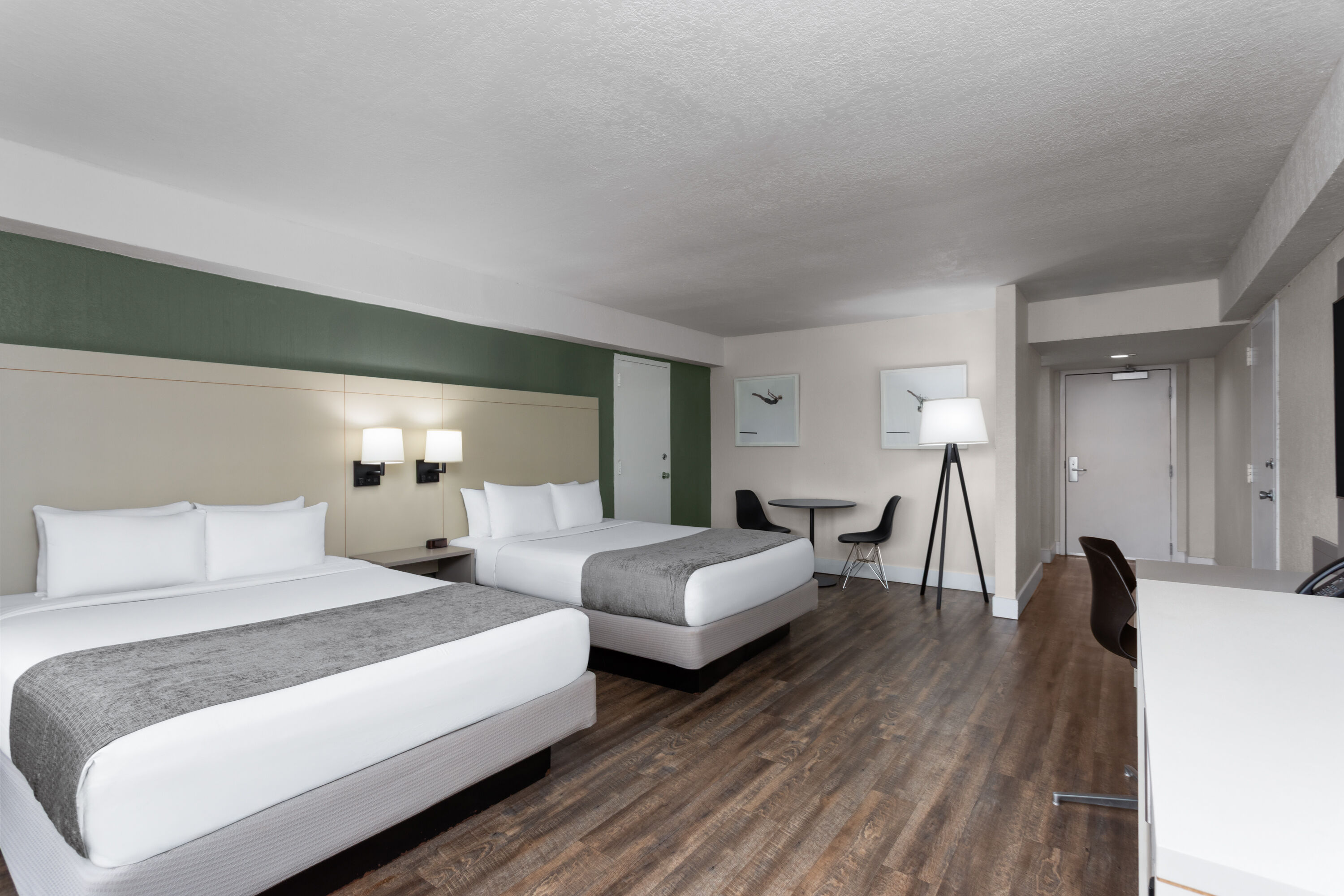 Guest room at the Wyndham I-Drive Avanti Resort & Conference Center in Orlando, Florida