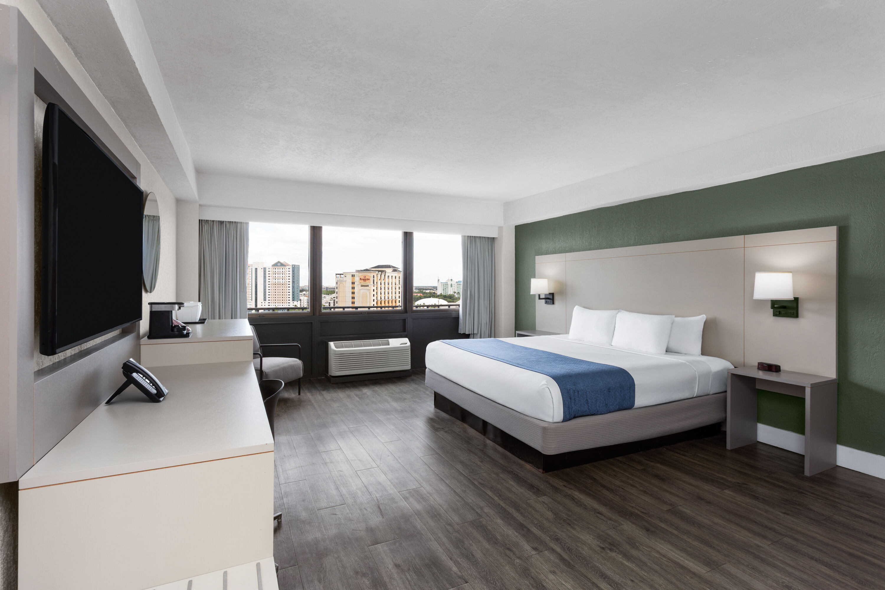 Guest room at the Wyndham I-Drive Avanti Resort & Conference Center in Orlando, Florida