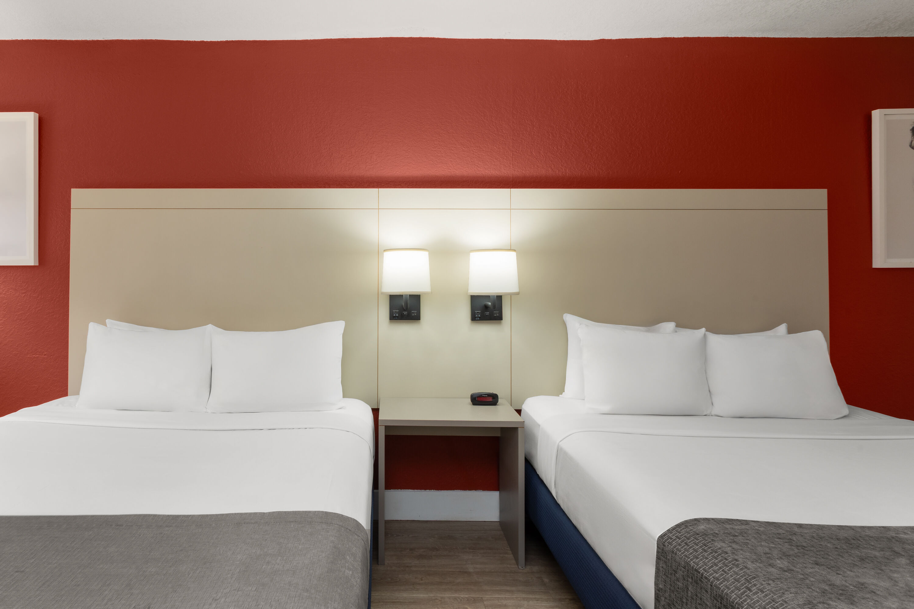 Guest room at the Wyndham I-Drive Avanti Resort & Conference Center in Orlando, Florida