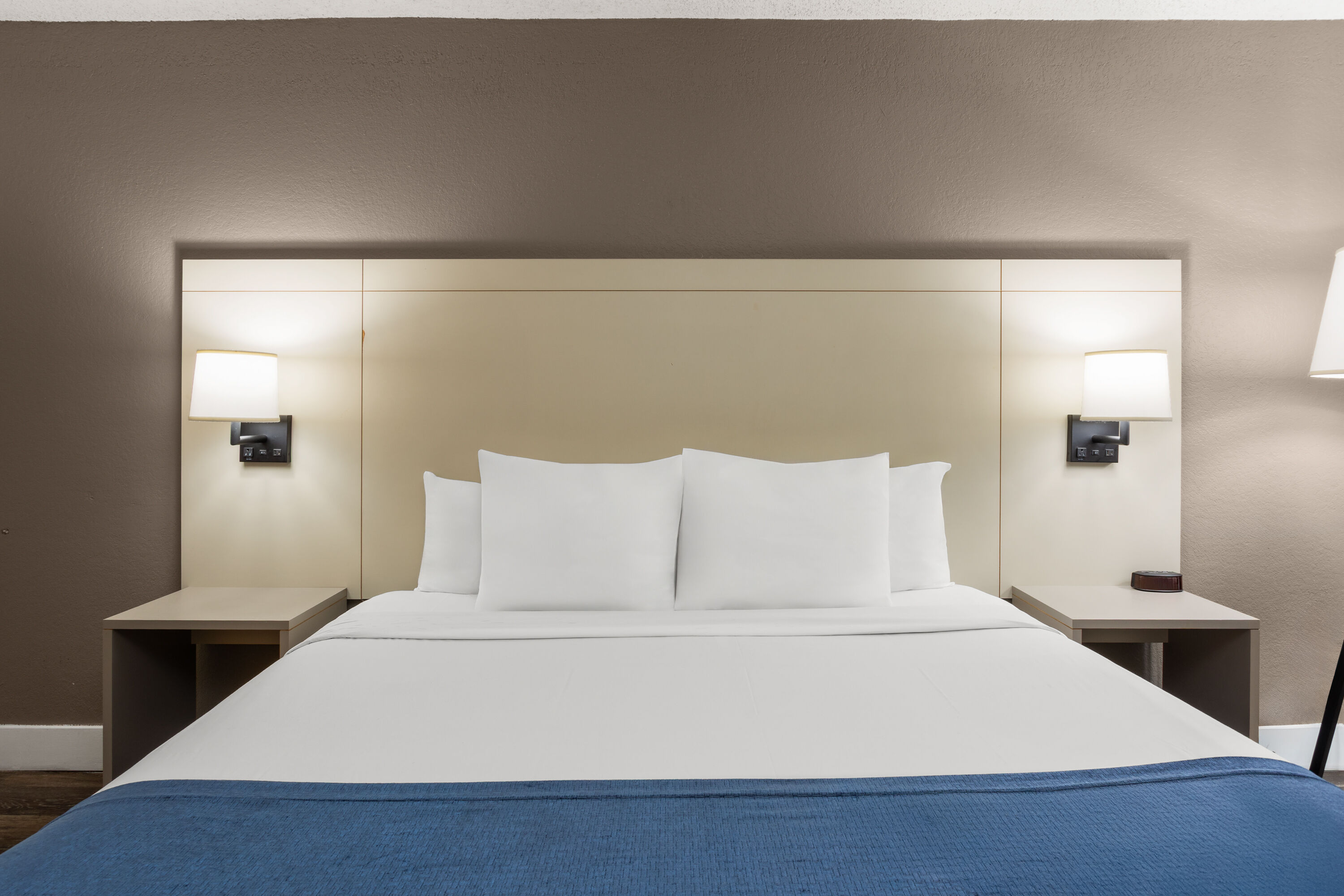 Guest room at the Wyndham I-Drive Avanti Resort & Conference Center in Orlando, Florida