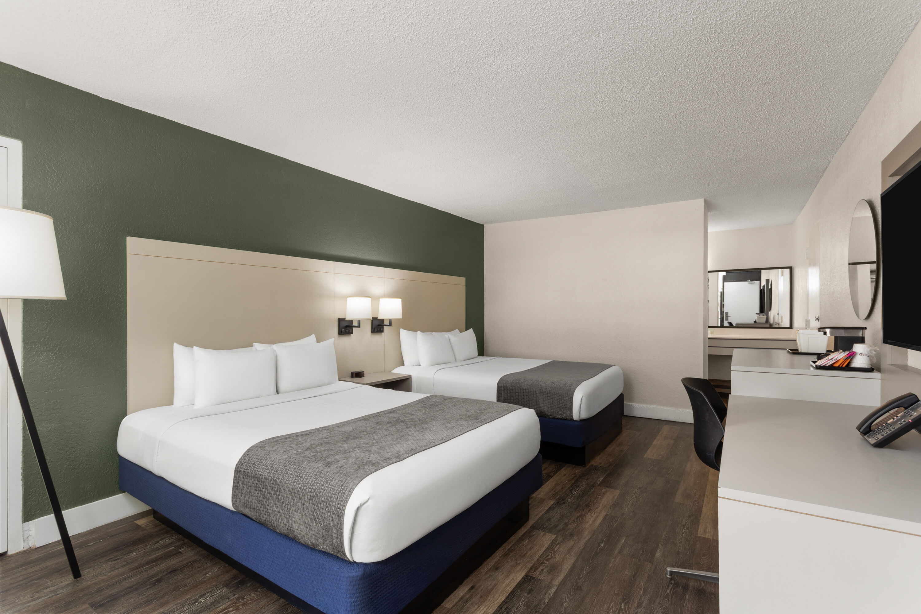 Guest room at the Wyndham I-Drive Avanti Resort & Conference Center in Orlando, Florida