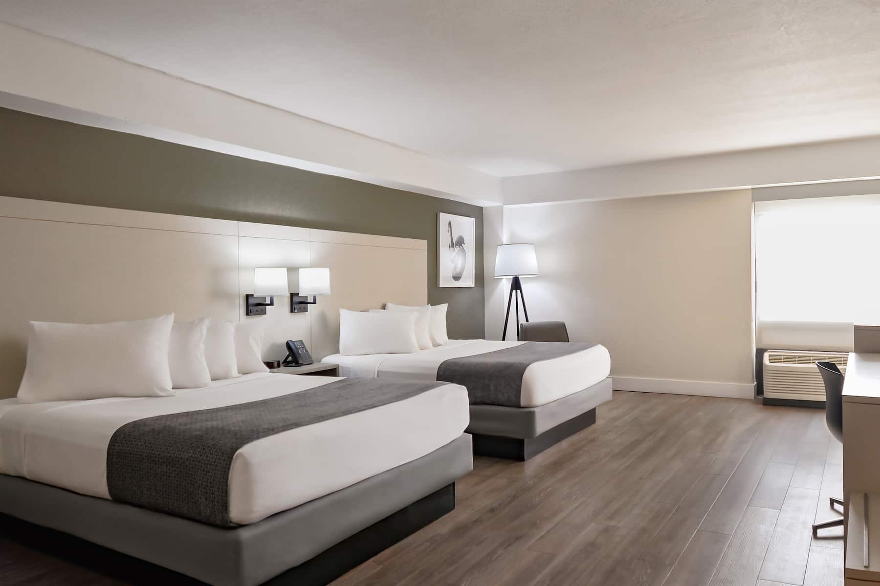 Guest room at the Wyndham I-Drive Avanti Resort & Conference Center in Orlando, Florida
