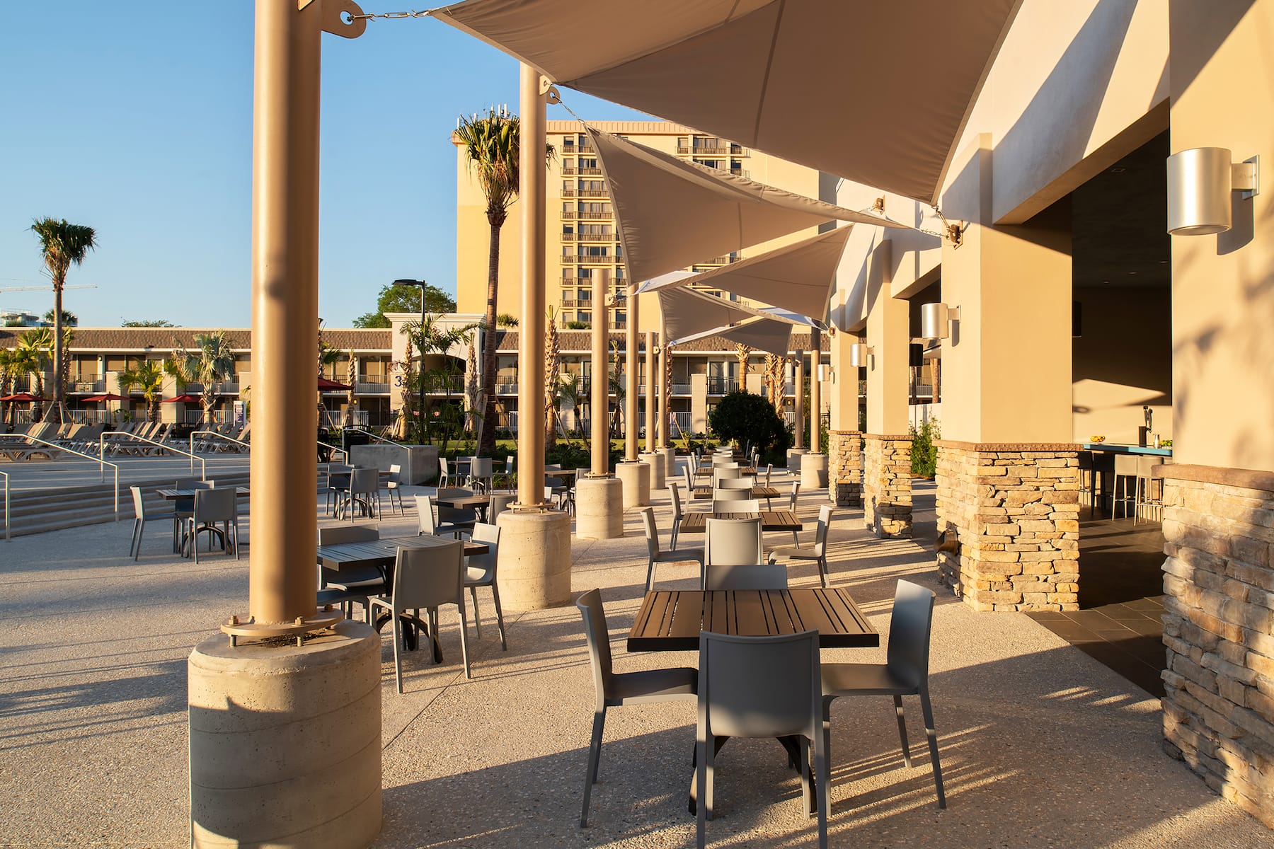 Pool bar at Wyndham I-Drive Avanti Resort & Conference Center in Orlando, Florida