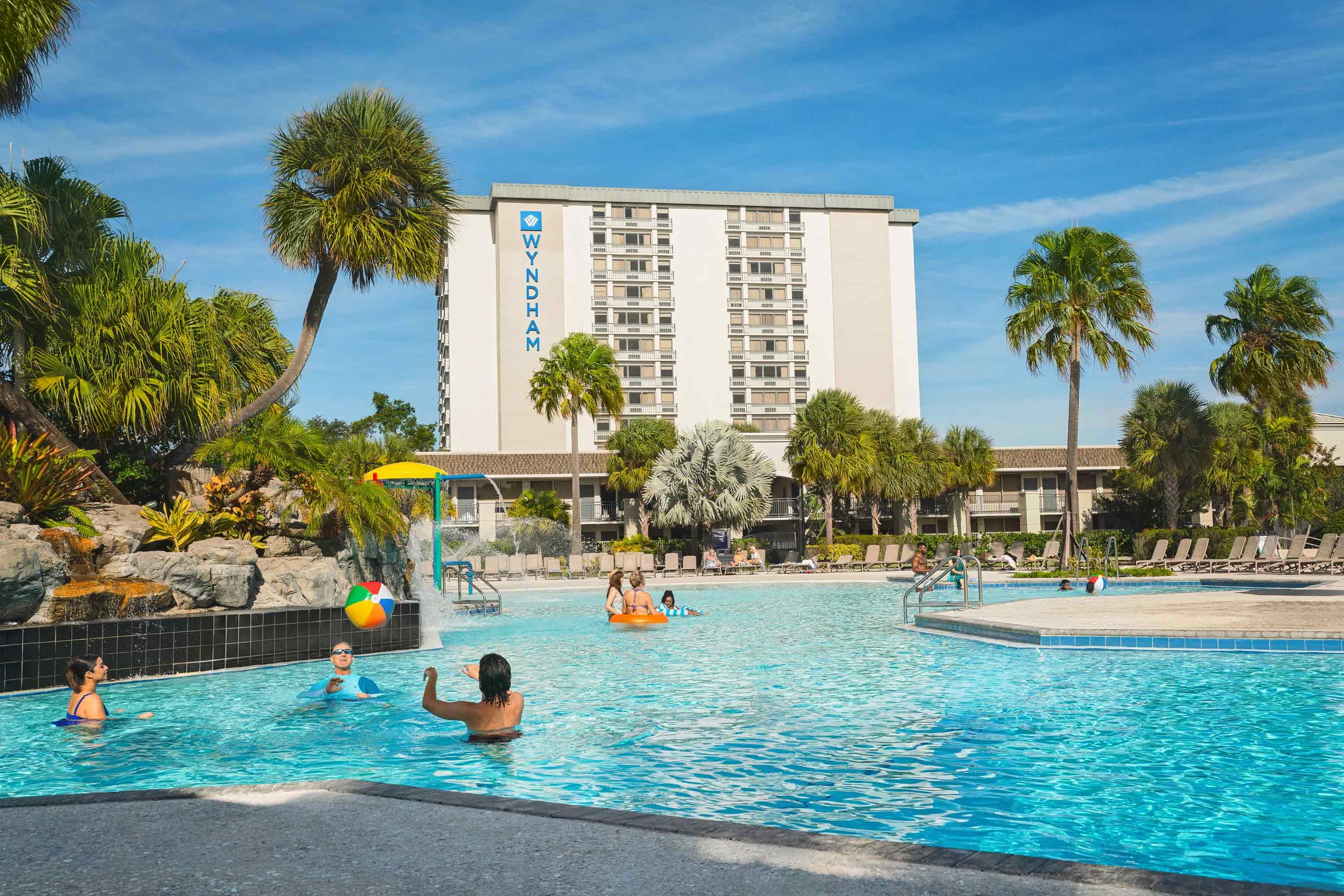 Pool at the Wyndham I-Drive Avanti Resort & Conference Center in Orlando, Florida