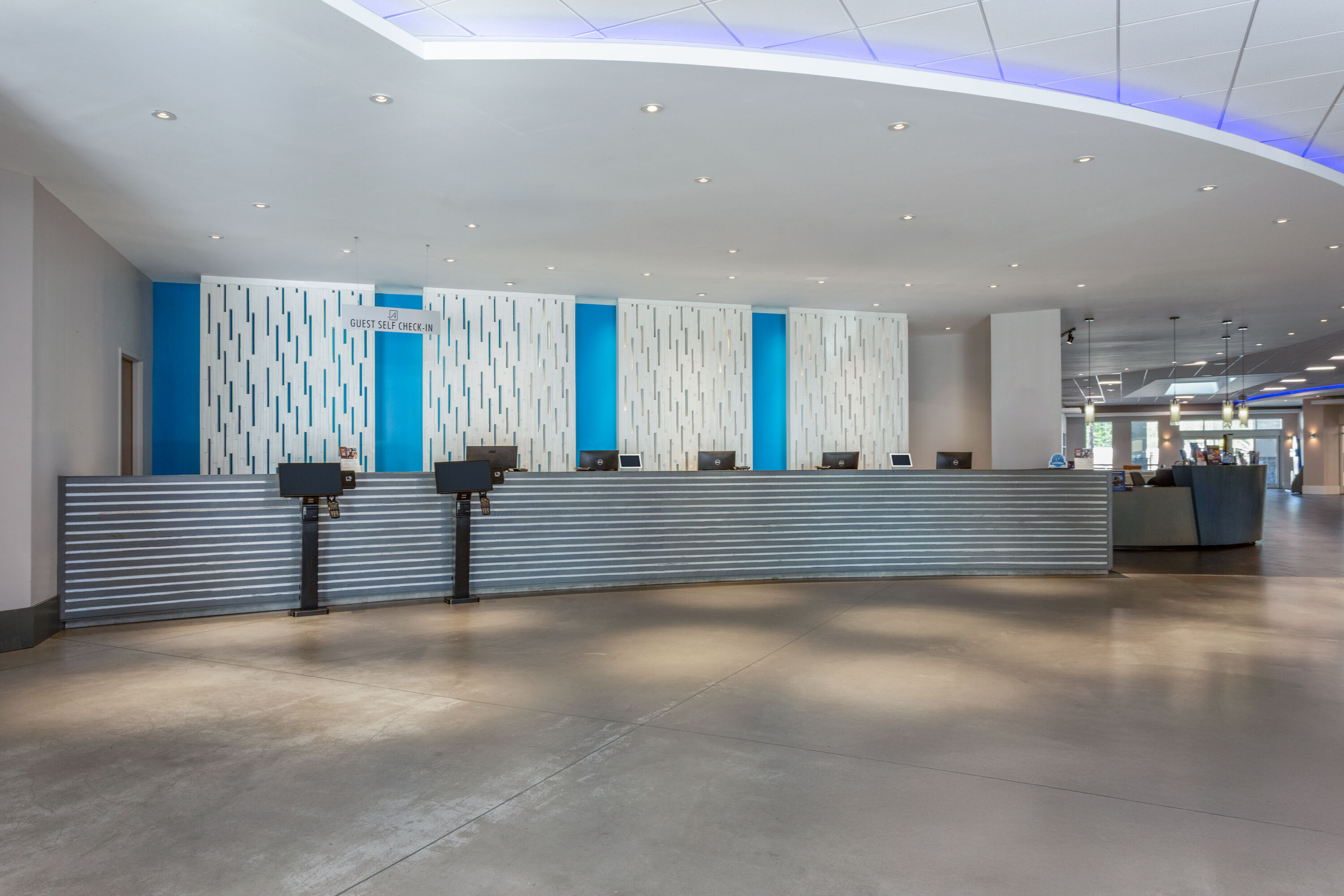 Wyndham I-Drive Avanti Resort & Conference Center reception in Orlando, Florida
