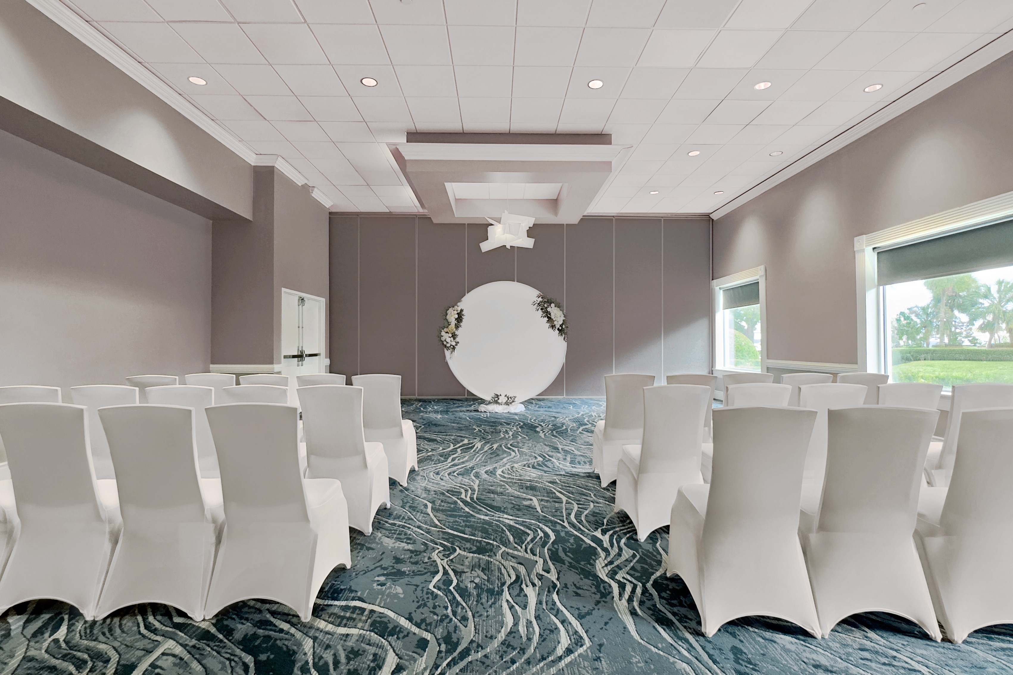 Wyndham I-Drive Avanti Resort & Conference Center ballroom wedding in Orlando, Florida