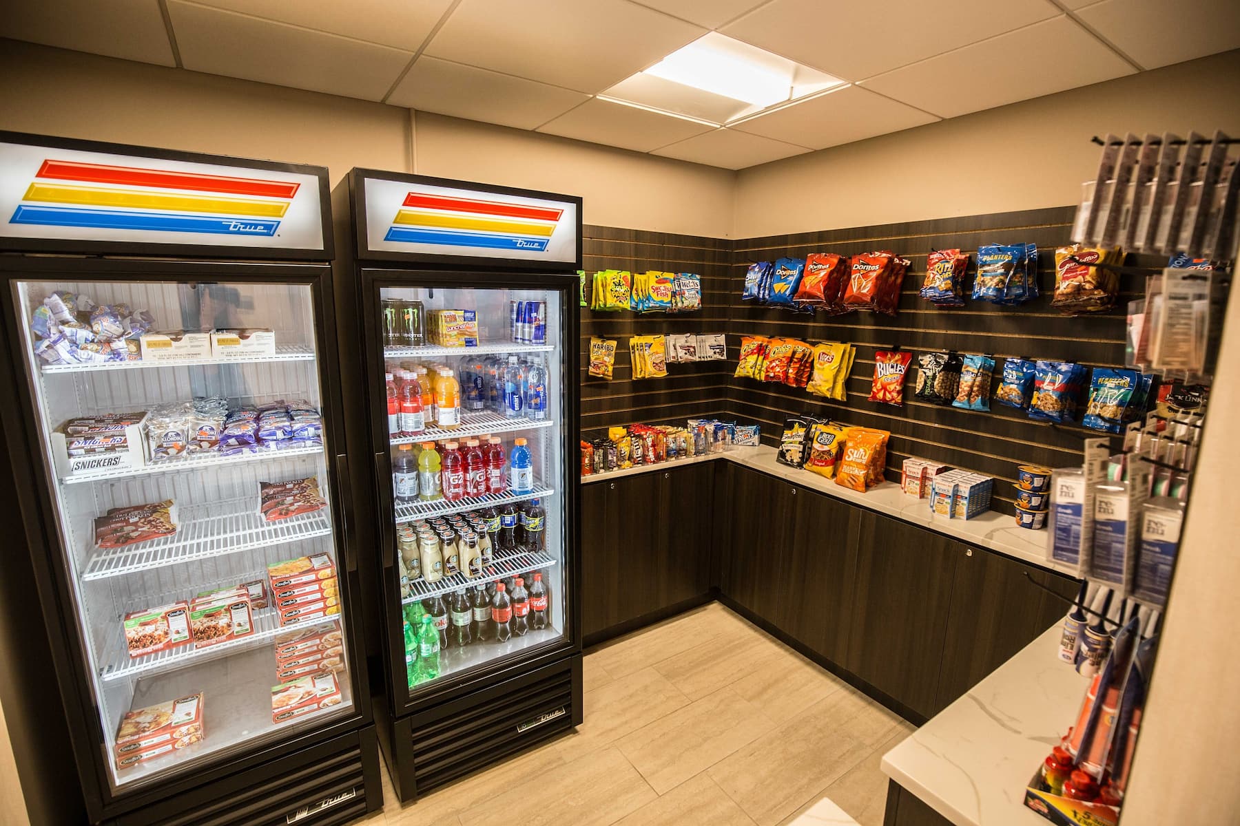Mart at Wyndham Chicago O'Hare in Des Plaines, Illinois