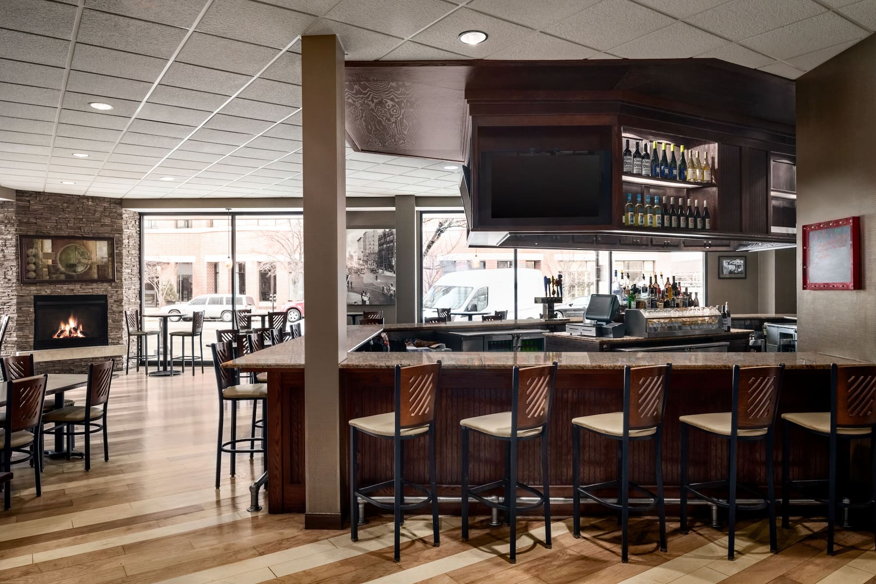 Wyndham Springfield City Centre bar and grill in Springfield, Illinois