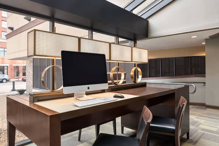 Meeting room at Wyndham Springfield City Centre in Springfield, Illinois
