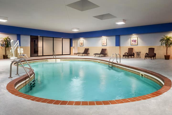 Family pool at the Wyndham Springfield City Centre in Springfield, Illinois