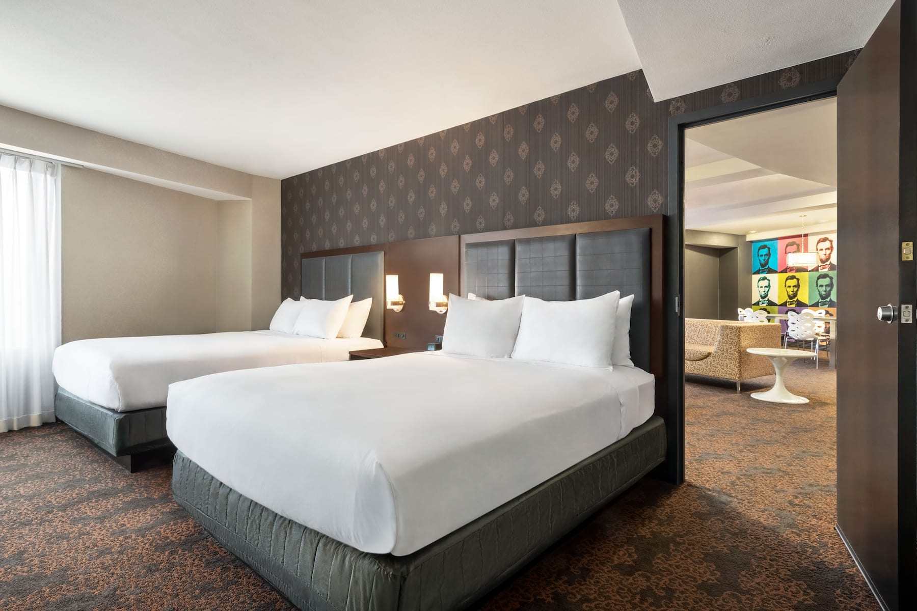 Wyndham Springfield City Centre suite in Springfield, Illinois