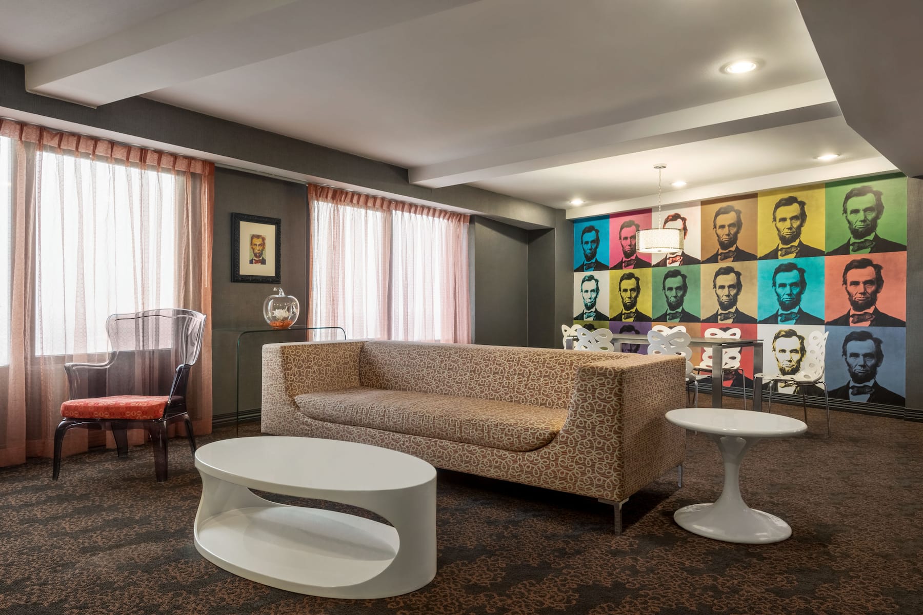 Wyndham Springfield City Centre suite in Springfield, Illinois