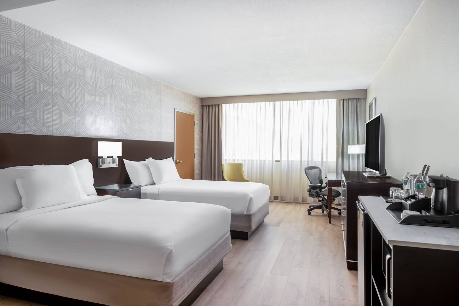Guest room at the Wyndham Indianapolis Airport in Indianapolis, Indiana