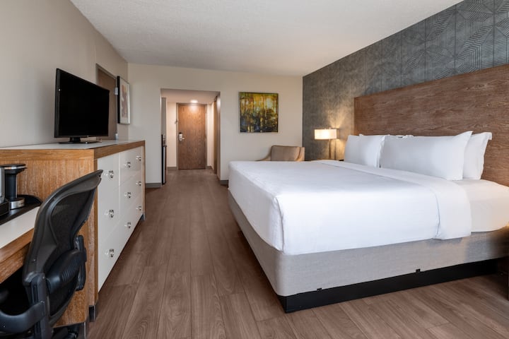Guest room at the Wyndham Indianapolis Airport in Indianapolis, Indiana