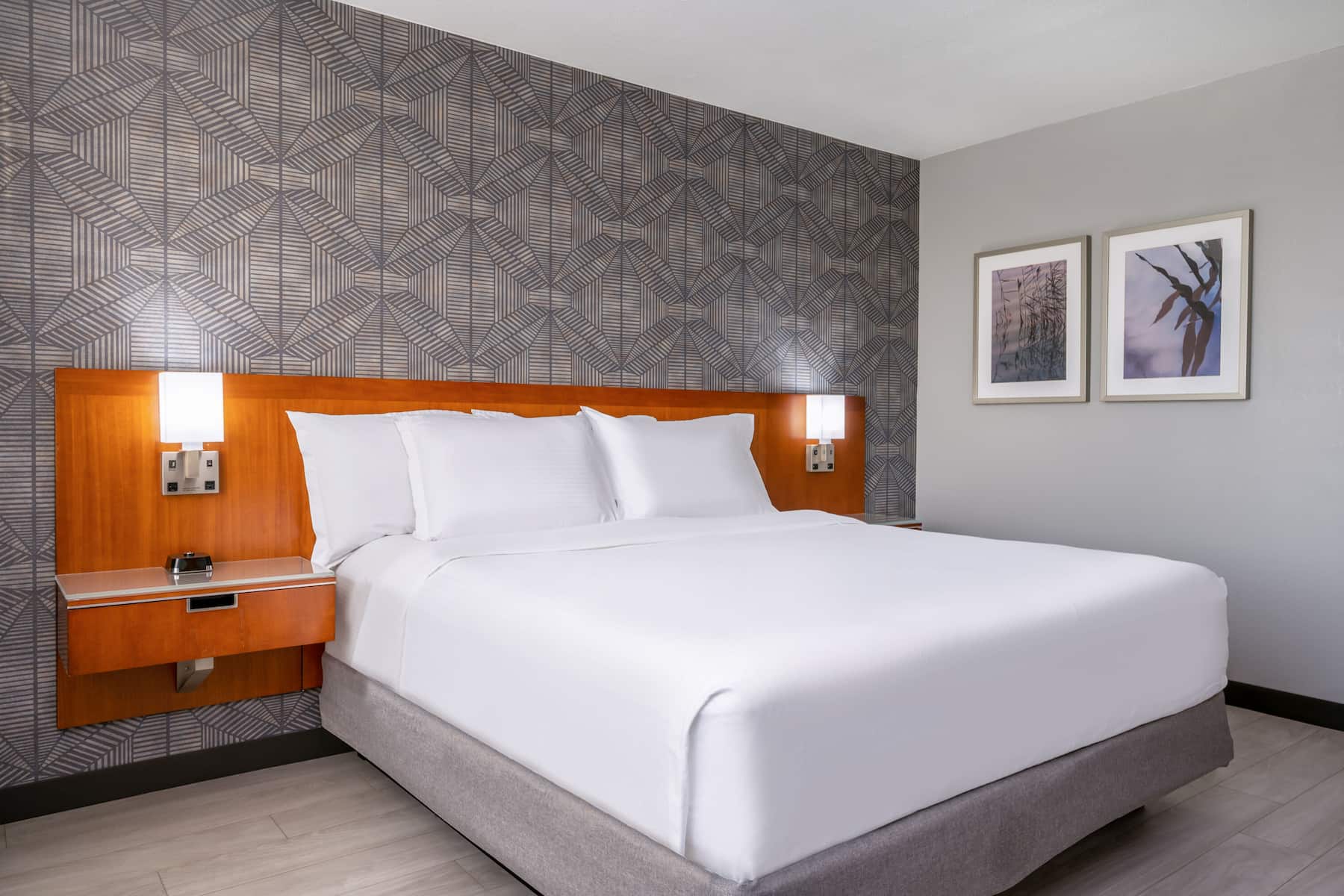 Guest room at the Wyndham Indianapolis Airport in Indianapolis, Indiana