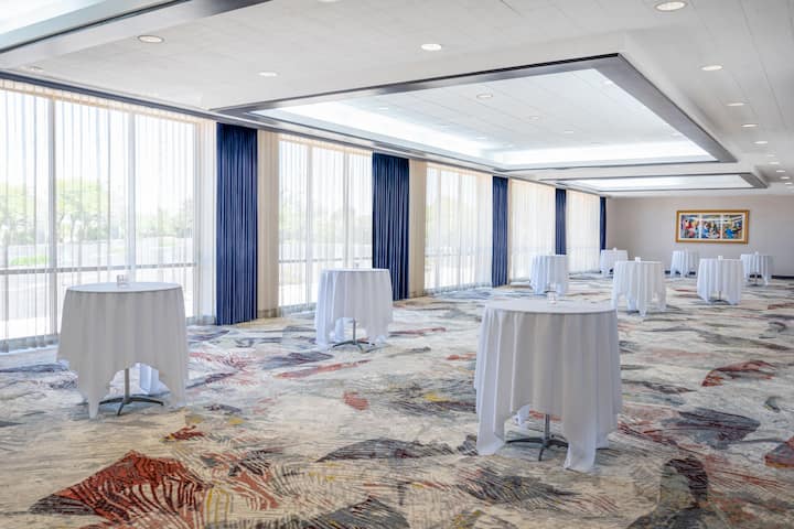 Reception meeting room at Wyndham Indianapolis Airport in Indianapolis, Indiana