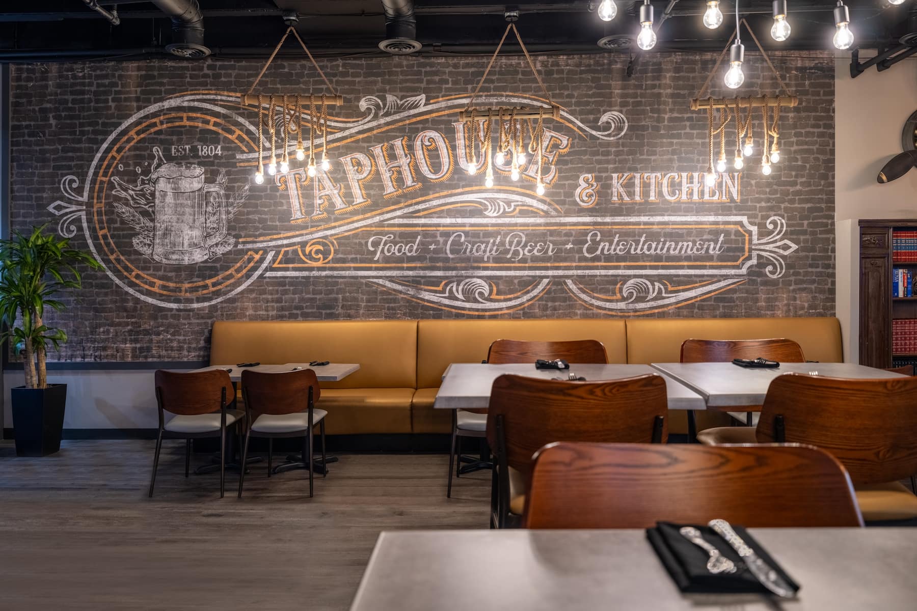 Wyndham Indianapolis Airport restaurant in Indianapolis, Indiana