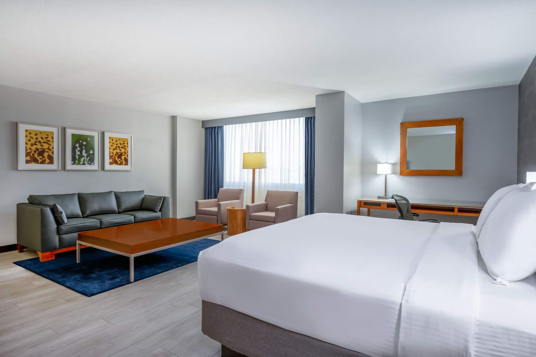 Wyndham Indianapolis Airport suite in Indianapolis, Indiana
