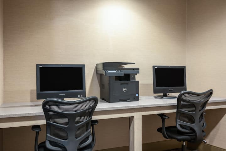 Wyndham Noblesville business center in Noblesville, Indiana