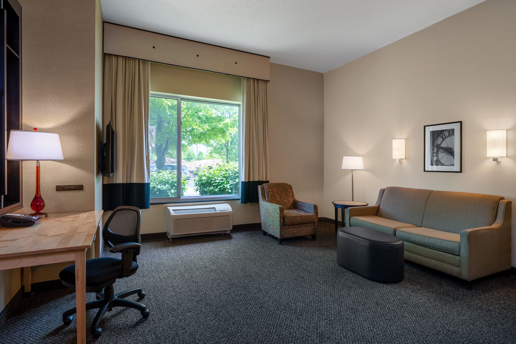 Guest room at the Wyndham Noblesville in Noblesville, Indiana