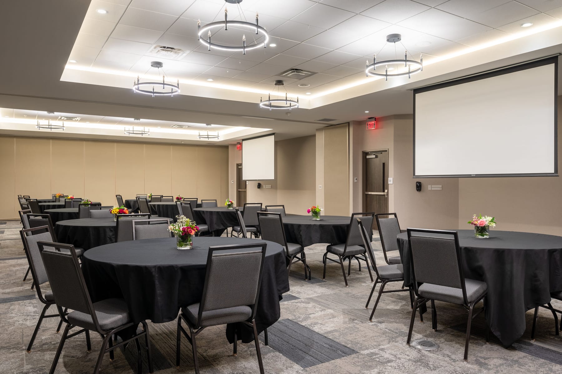 Meeting room banquet rounds at Wyndham Westfield in Westfield, Indiana