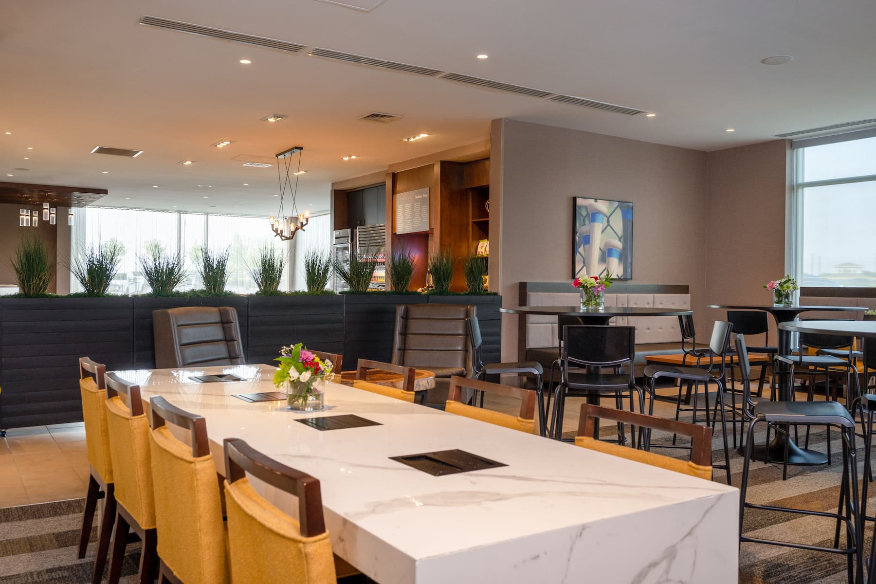 Bar at Wyndham Westfield in Westfield, Indiana