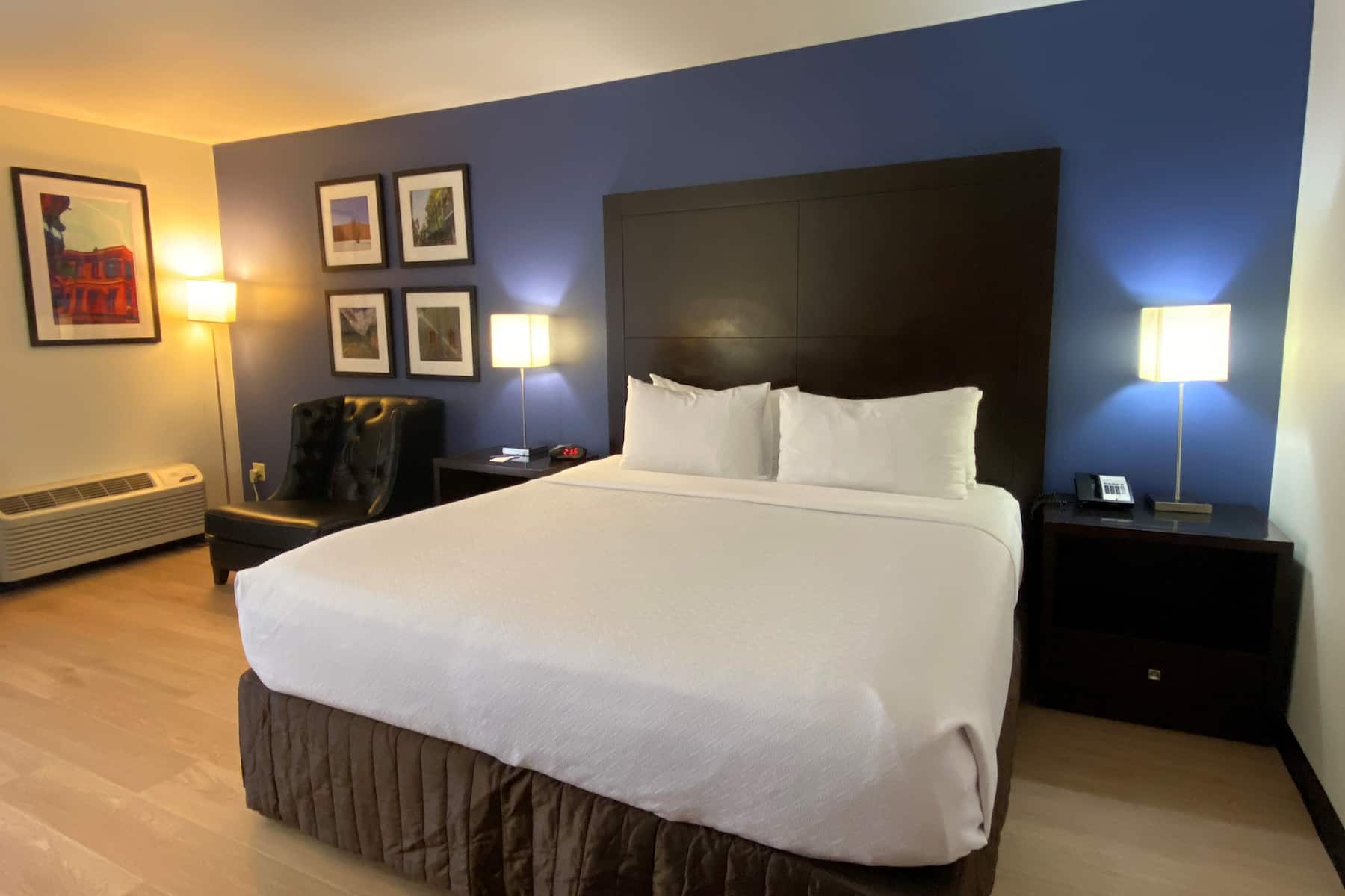 Guest room at the Wyndham New Orleans Airport & Conference Center in Kenner, Louisiana