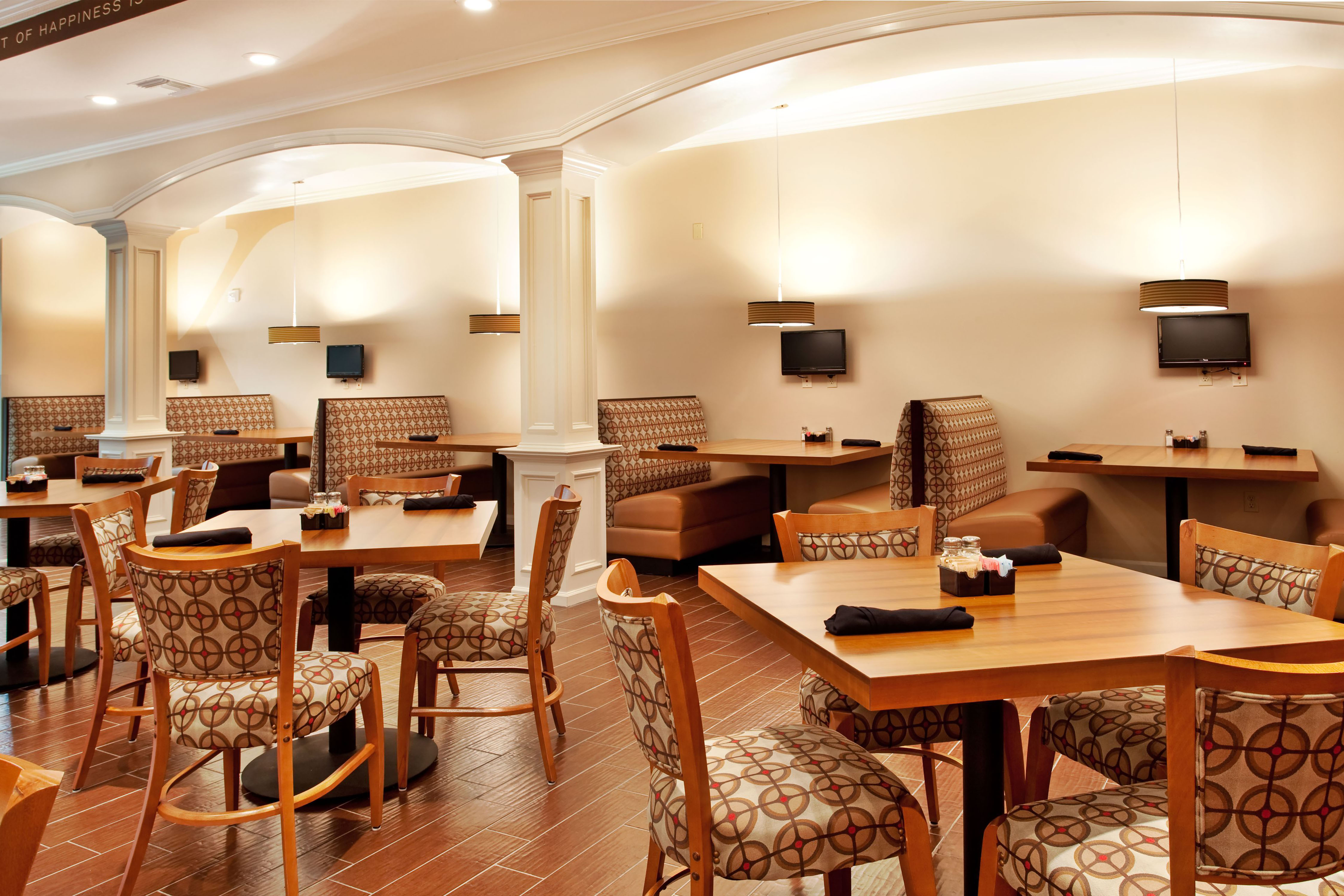 Wyndham Lake Charles Lake Charles, LA Hotels