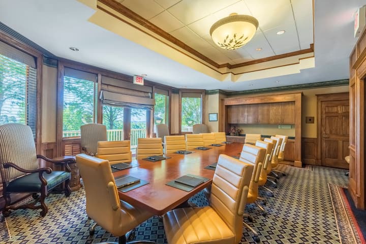 Board room at Cypress Bend Resort, a Wyndham Hotel in Many, Louisiana