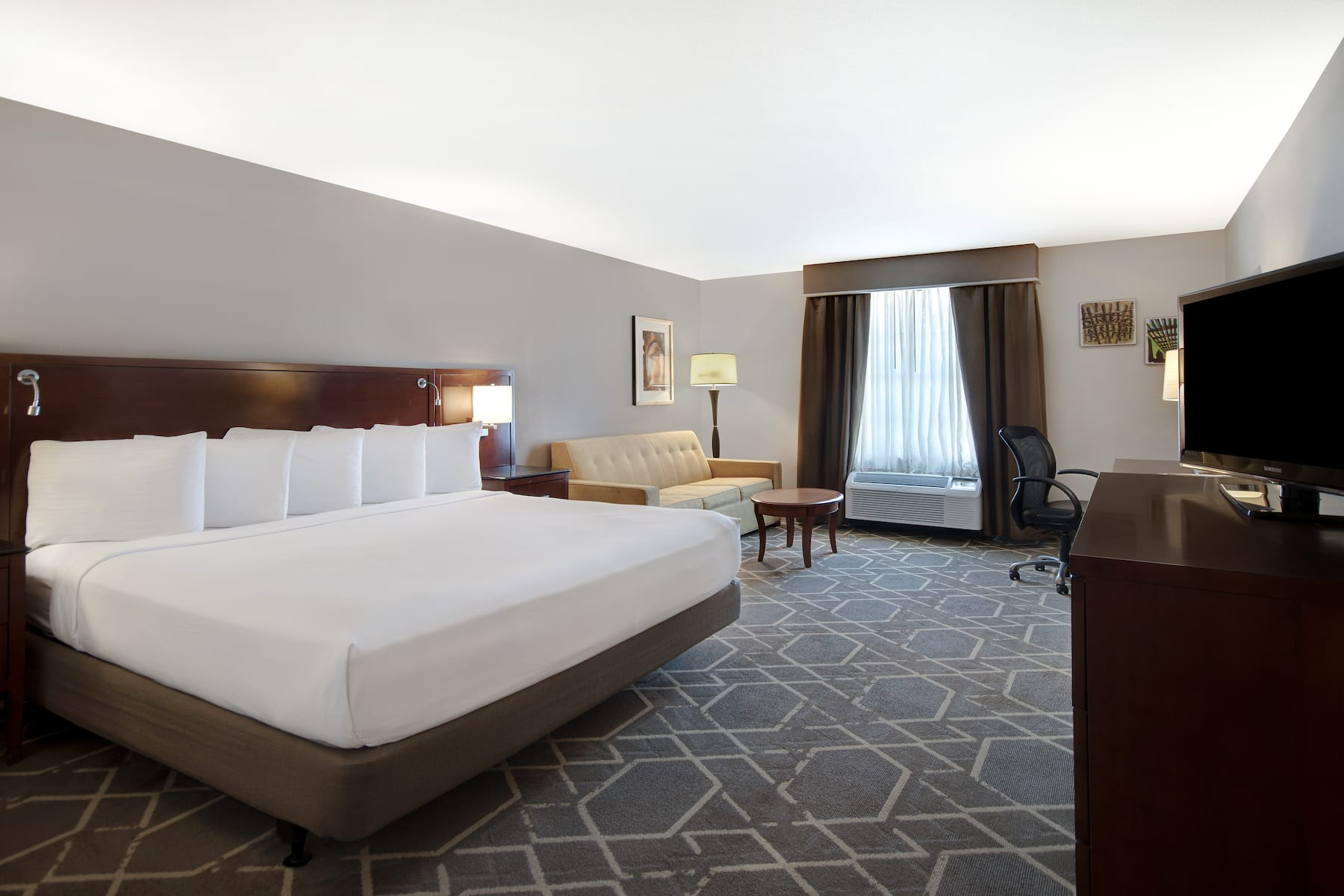 Guest room at the Cypress Bend Resort, a Wyndham Hotel in Many, Louisiana